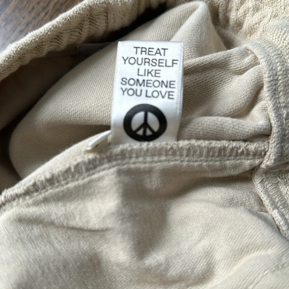 Madhappy Beige Sweatpants with Navy Print - Picture 7 of 8